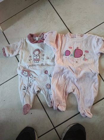 Lot pyjamas 1 mois