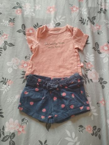 T-shirt mc + short fille 1 mois