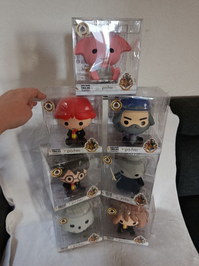 A saisir , lot de 7 belles tirelires " Harry Potter  "  ( bien lire svp ) - photo numéro 2