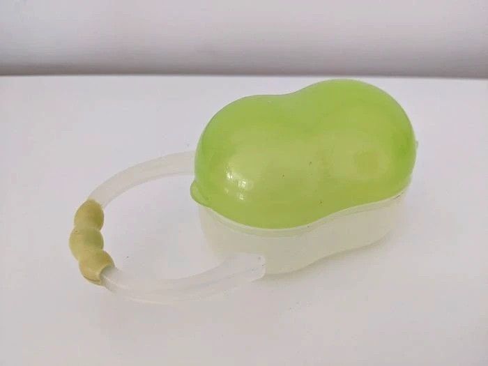 Boite de rangement pour tétines / sucettes