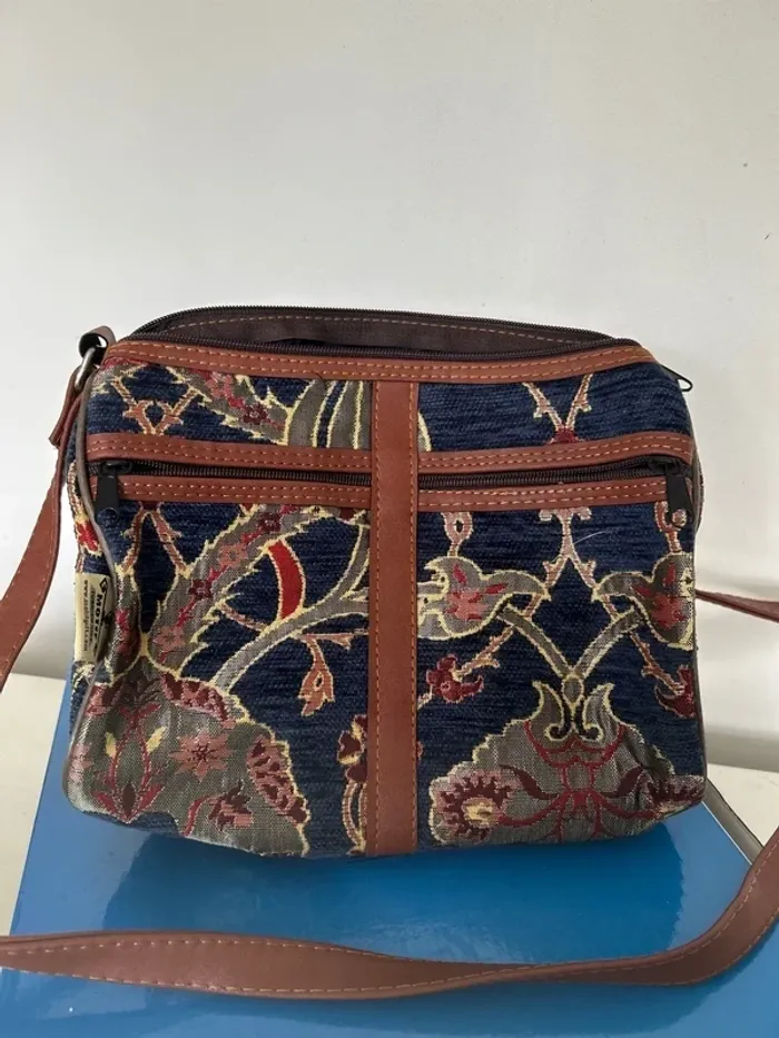 Joli sac neuf - photo numéro 3