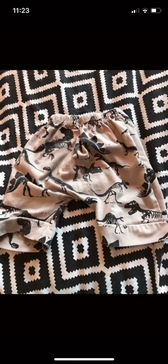 Short dinosaure 🦖 taille 3 ans - photo numéro 2