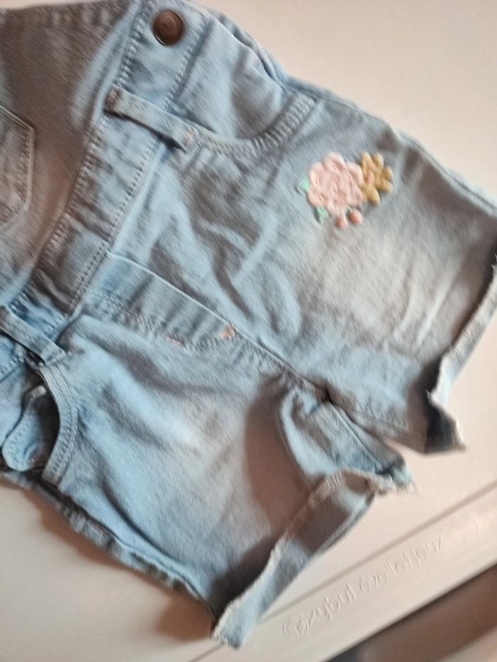 Salopette en jean taille 18 mois - photo numéro 3