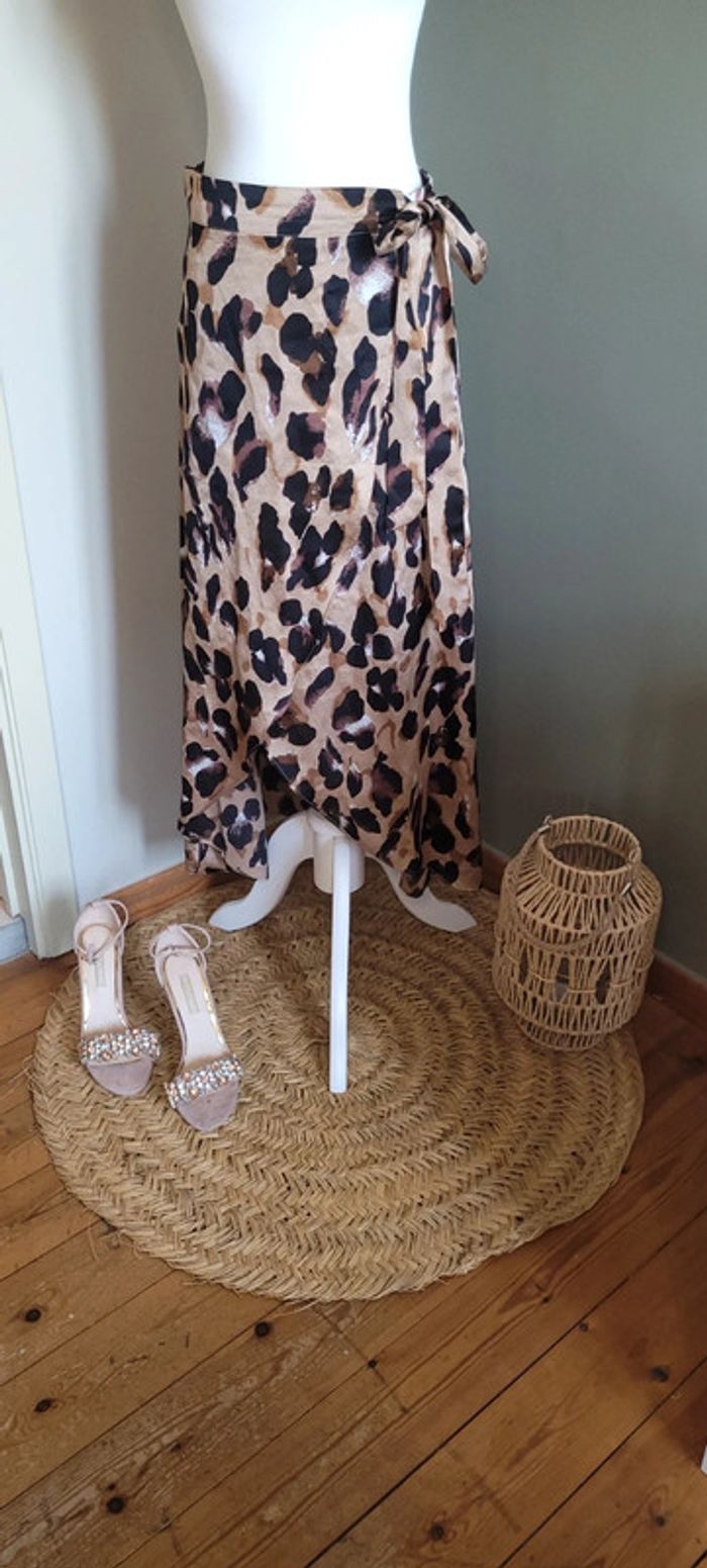Jolie robe léopard Jeuvre Taille S Parfait état