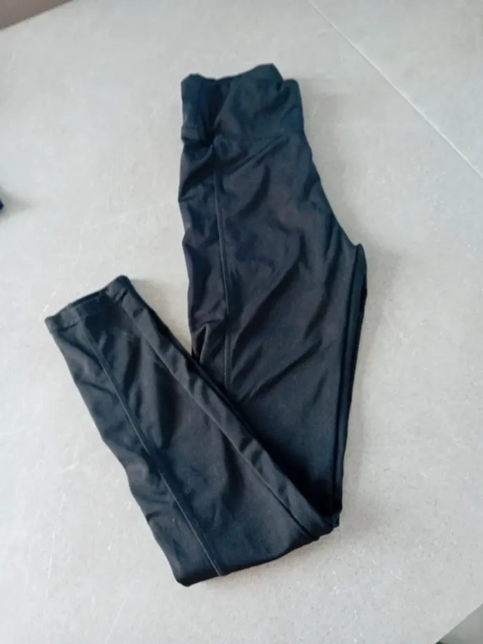 Ensemble Sport Elevenparis taille S/M - photo numéro 6