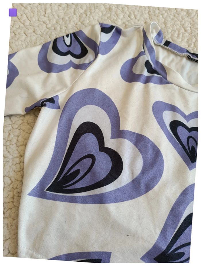Crop top à cœurs violets – psychédélique, y2k, imprimé cœur - photo numéro 2