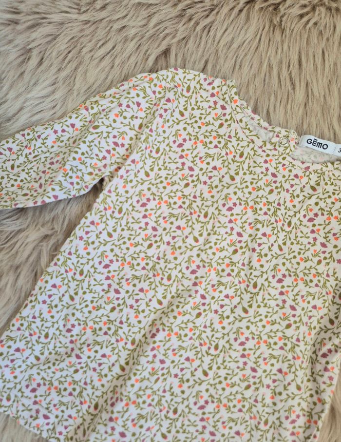 Tee-shirt fleuries * Gémo * - photo numéro 3