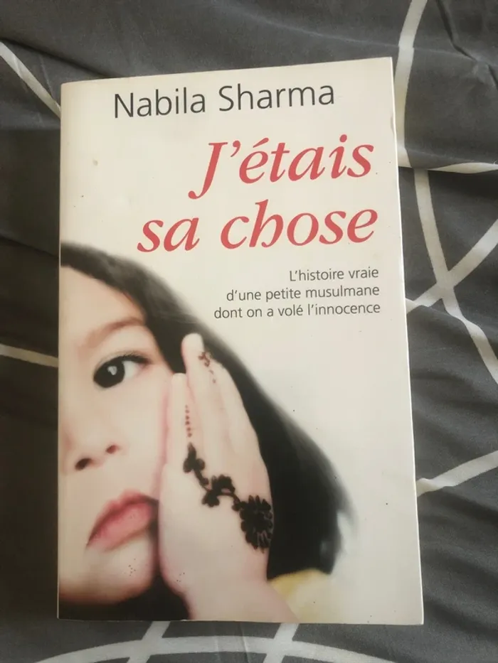 Livre j’étais sa chose histoire vrai 📕 - photo numéro 2