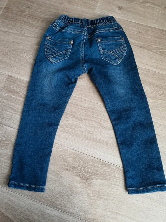 Jean taille 4 ans brodé - photo numéro 5
