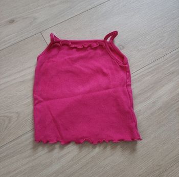 Débardeur Petit Bateau taille 6 mois