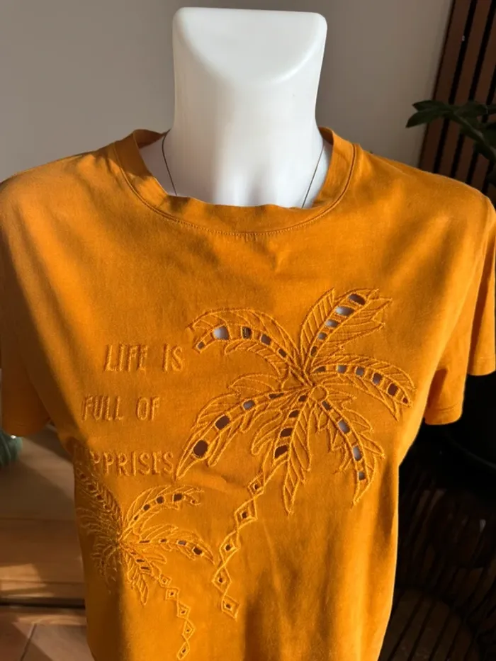 T-shirt moutarde - photo numéro 2