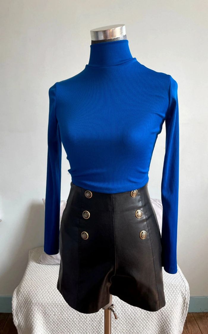 Beau top court dos nue bershka - photo numéro 2