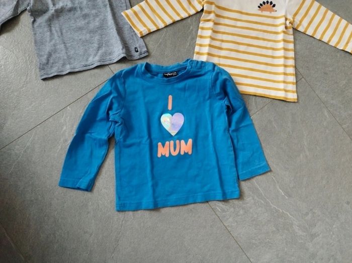 Lot de 3 tee-shirts  ( 1 orchestra taille 23 mois , 1 obaibi  taille 23 mois et 1 influx taille 24 mois) - photo numéro 4