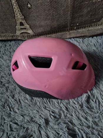 Casque de protection rose B'twin taille 53-56cm (vélo,skate,roller)