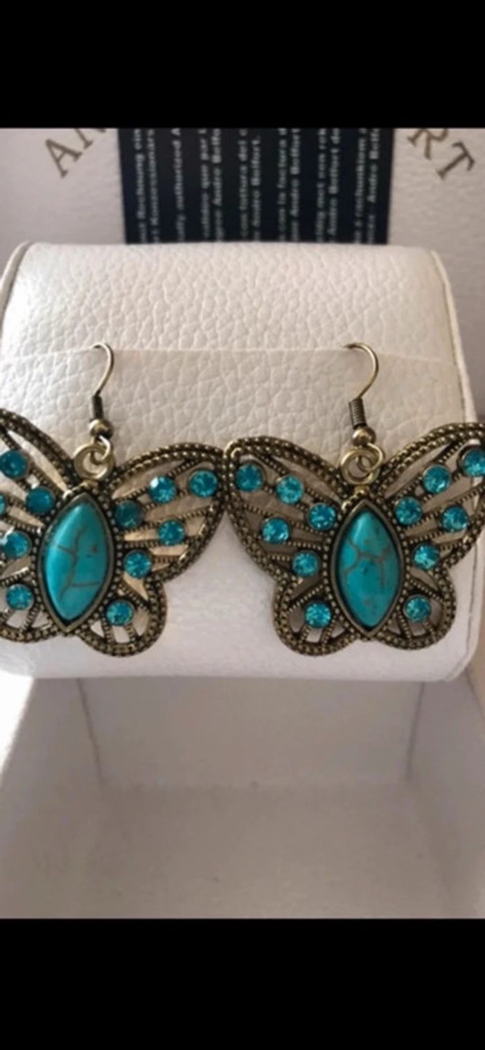 Magnifique paire de boucles d’oreilles papillons avec strass et turquoise - photo numéro 13
