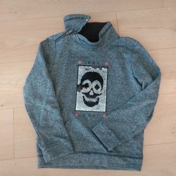 Pull col montant