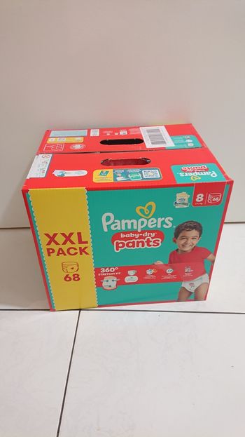 couche taille 8  Pampers