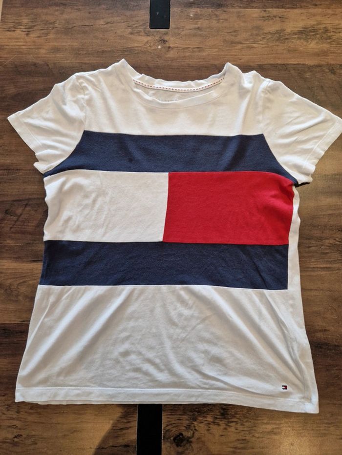 Tommy hilfigher taille S T-shirt - photo numéro 2