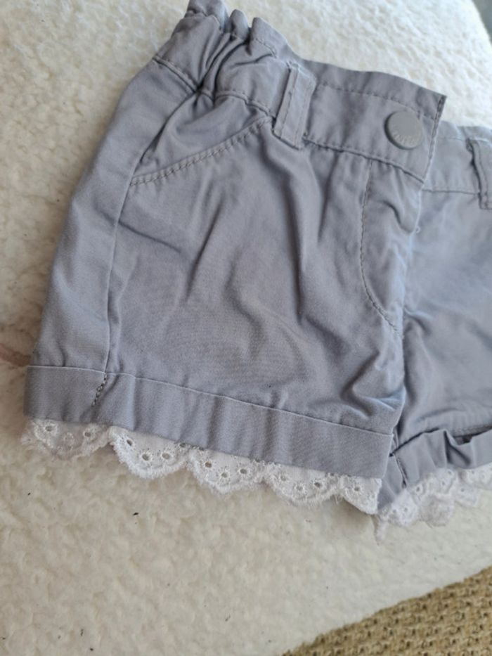 Short gris bord dentelle - photo numéro 2