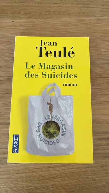 Livre le magasin des suicides