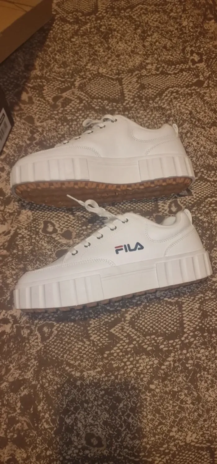Baskets Fila Sandblast L Int wmn - photo numéro 3