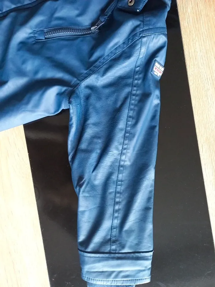 Blouson bleu marine 8 ans - photo numéro 9