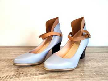 Talons escarpins avec brides et fermoir excellent état taille 38 fashion