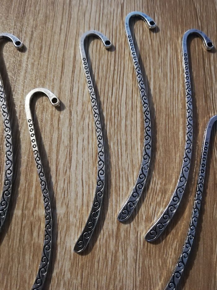 Lot de 10 accessoires marques pages. - photo numéro 2