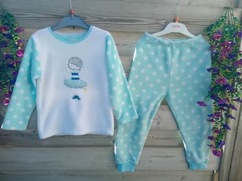 Pyjamas polaire fille 6 ans tbe