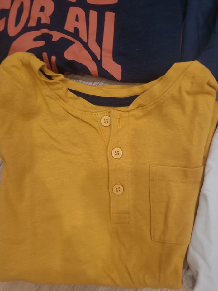 Lot 4 t shirts 6 ans - photo numéro 2