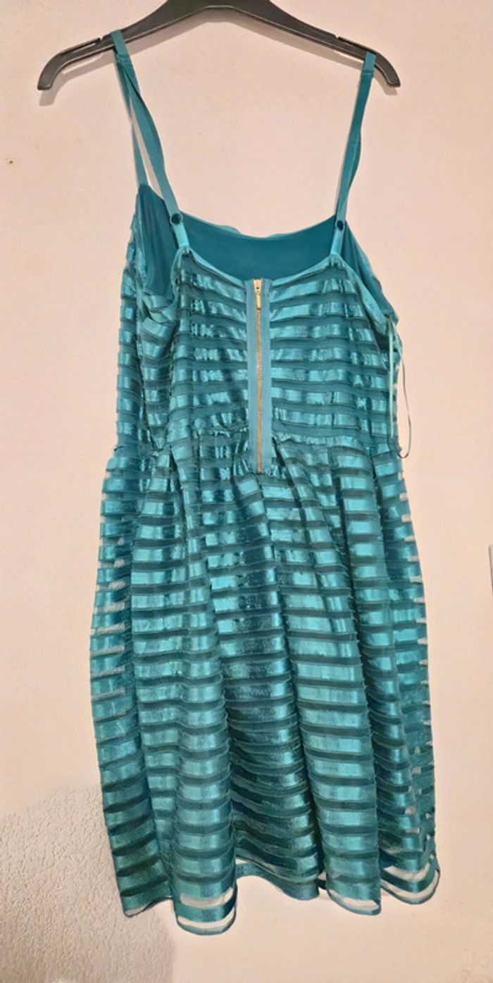 Magnifique robe rock couleur menthe émeraude neuve, jamais portée, taille L. - photo numéro 2