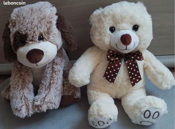 Lot de 2 peluches toutes douces un ourson / un chien neuves