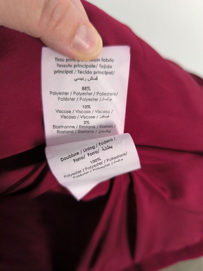 Manteau Cache-Cache Rouge Bordeaux capuche noire comme neuf Taille 42 - photo numéro 10