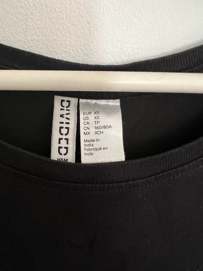 T-shirt noir H&M XS - photo numéro 3