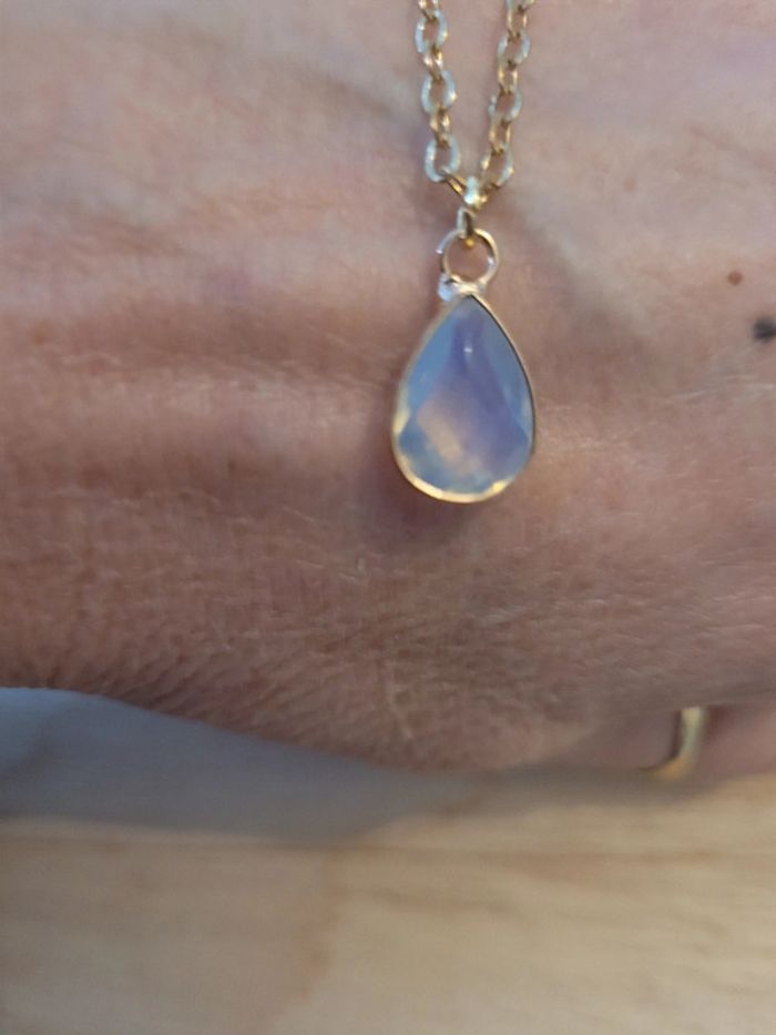 Chaine et pendentif en acier inoxydable doré - photo numéro 3