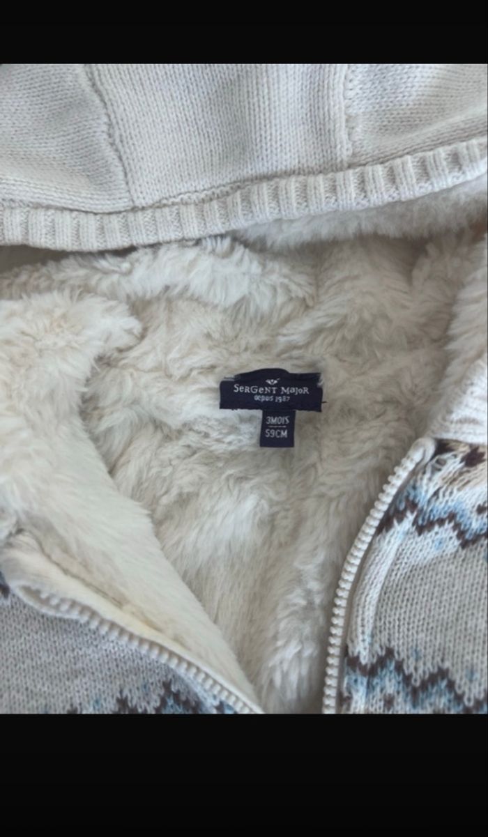 Gilet zippé taille 3 mois. - photo numéro 2