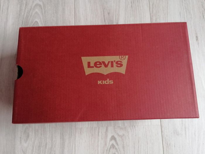 Chaussures Levi's
Pointure 38
Neuves jamais portées - photo numéro 6