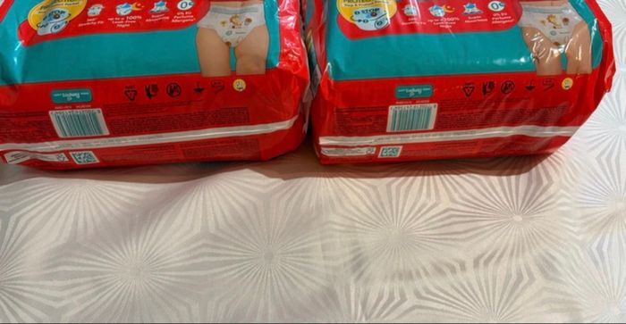 Lot 2 paquets de couches Pampers pants taille 7 - photo numéro 2