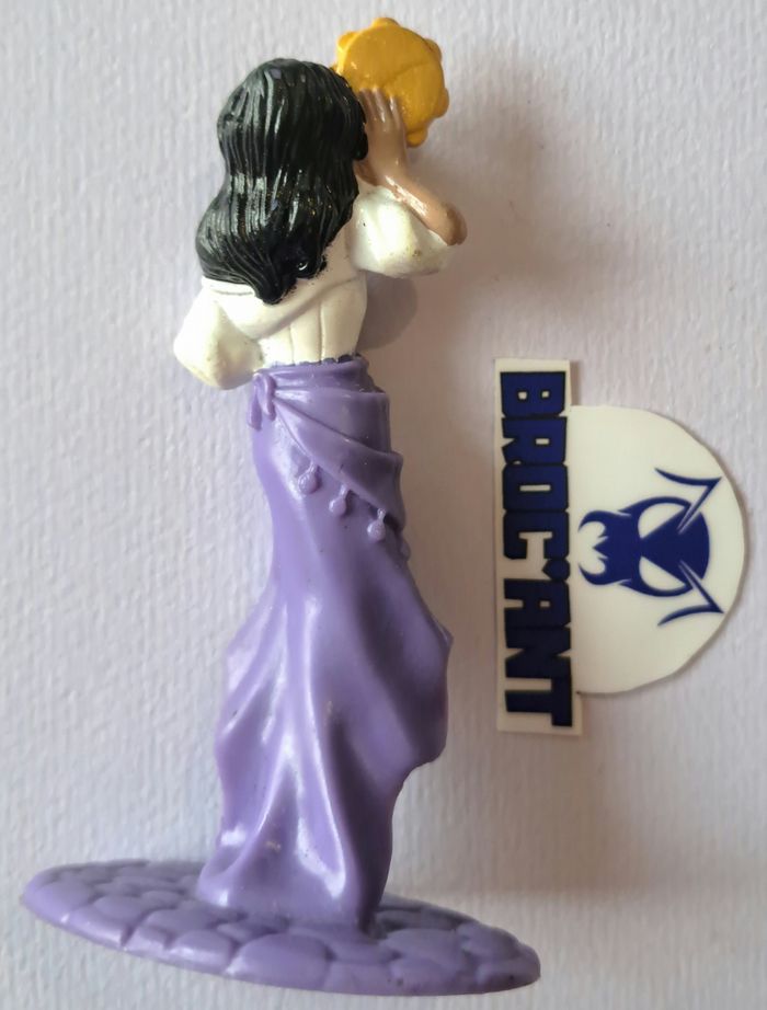 Figurine Disney Le Bossu de Notre Dame Esméralda Nestlé - photo numéro 2