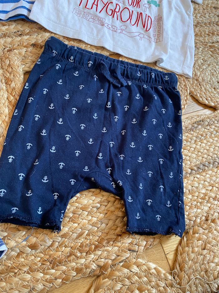 Lot été six mois barboteuse et T-shirt obaibi short H&M - photo numéro 7