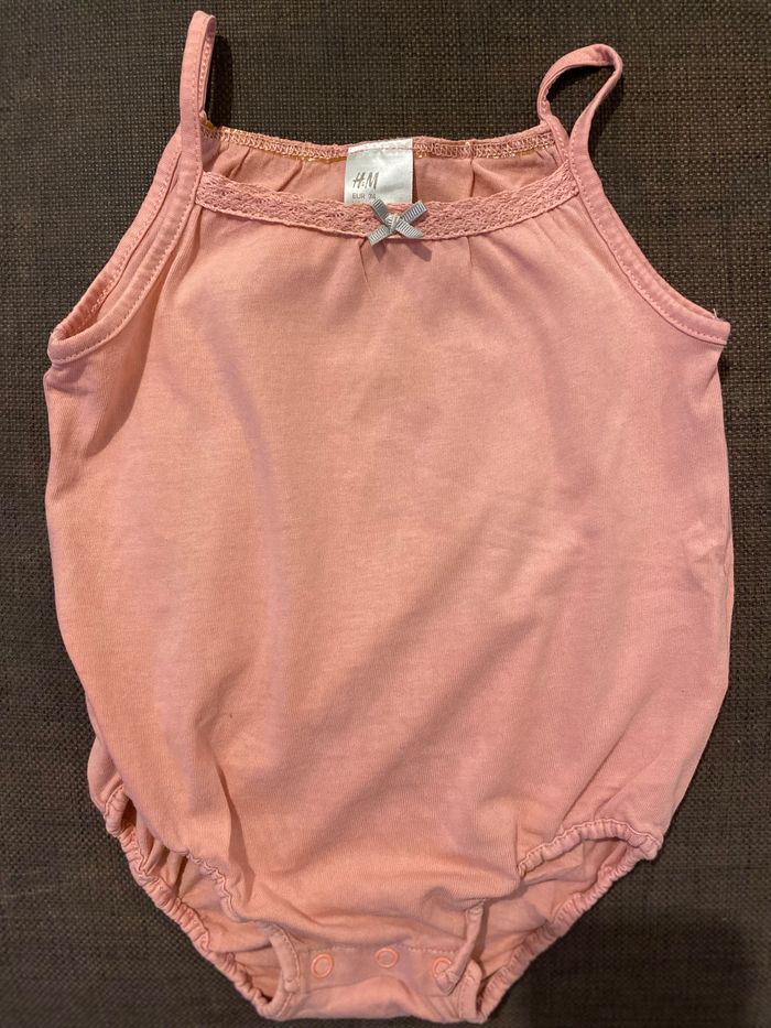 Lot de 3 bodies H&M - photo numéro 3