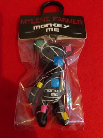Mylène Farmer porte clé monkey me