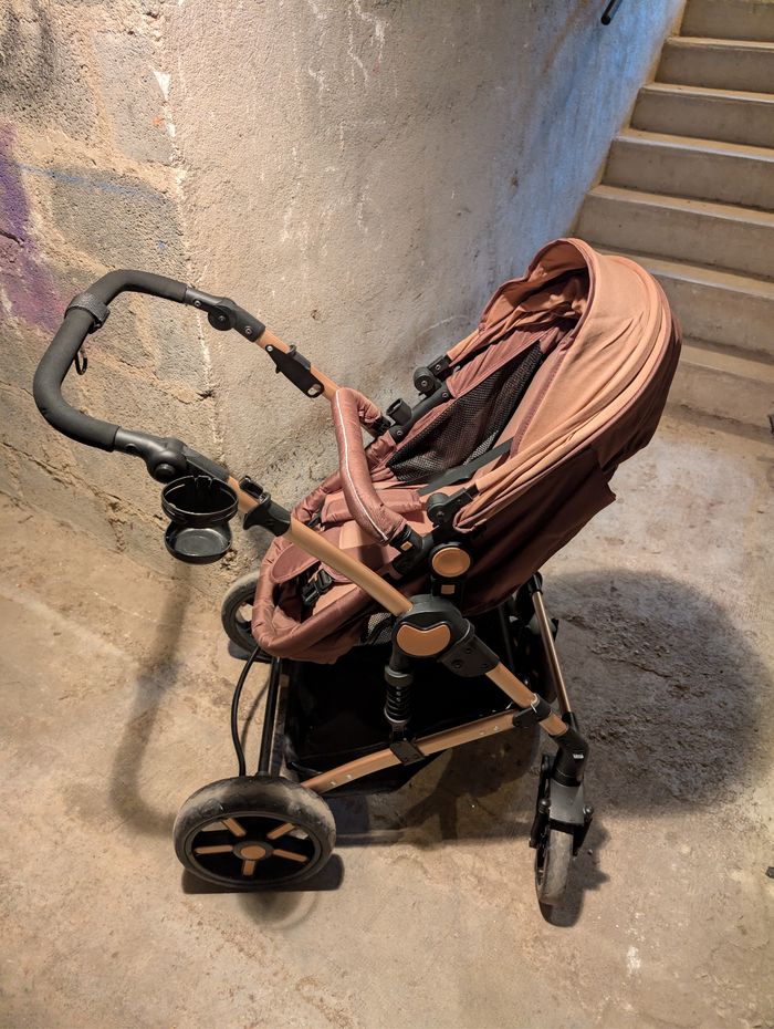 📣 À VENDRE – Poussette 3 en 1 quasi neuve – 140€ seulement ! 🍼🛒 - photo numéro 9