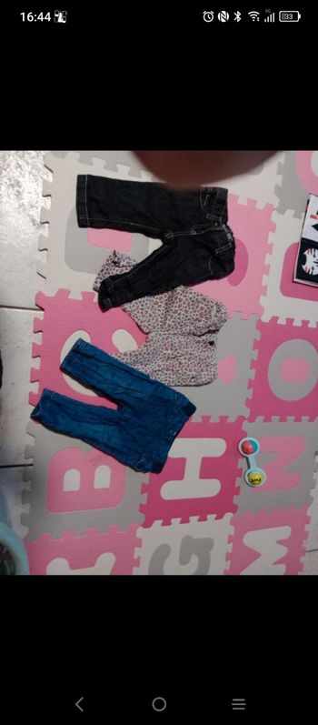 Lot 3 pantalon 6 mois