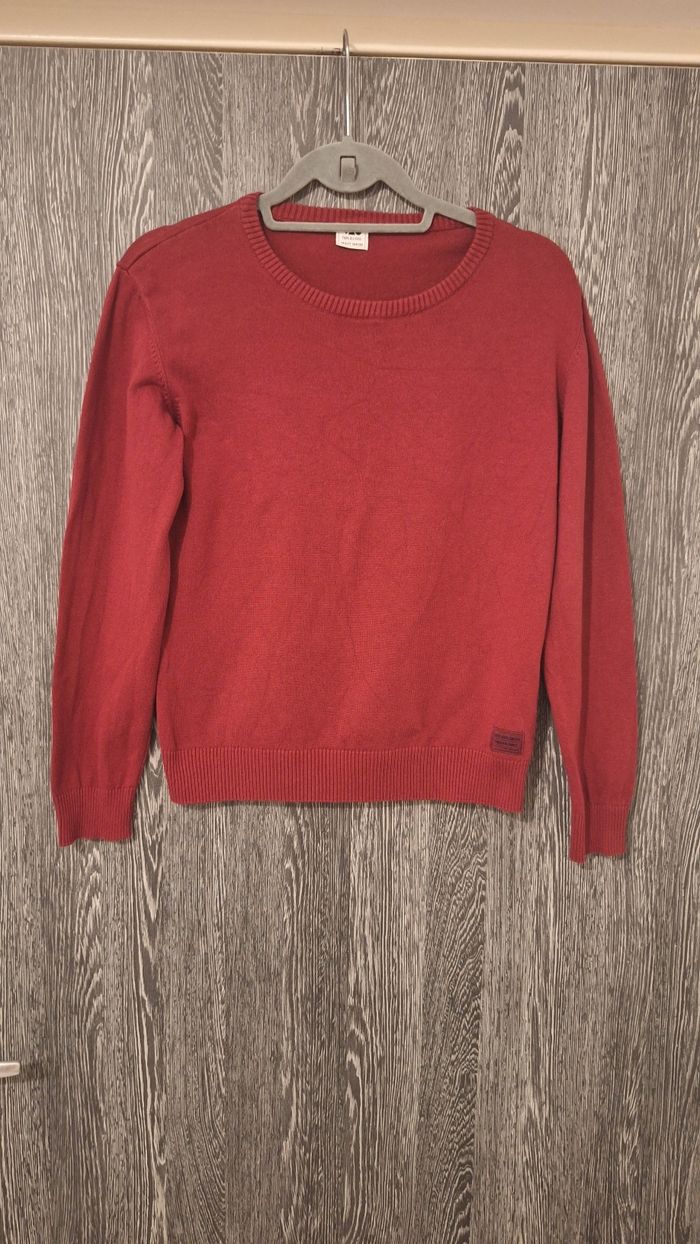 Pull à col rond leger en maille bordeaux