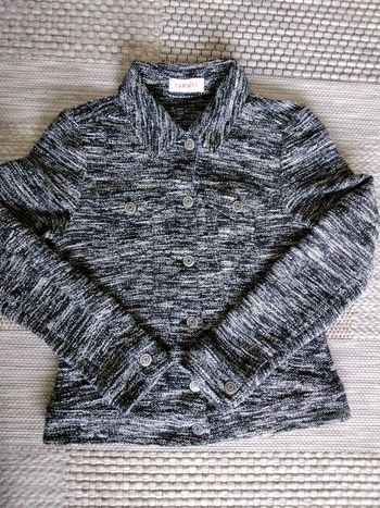Petite veste camaïeu façon maille