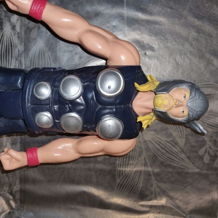 figurine Marvel THOR- 30 cm - photo numéro 2