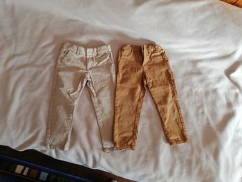 2 pantalons garçon 2 ans Tape à l Oeil
