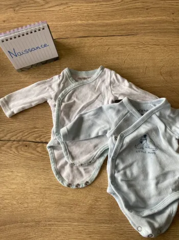 Lot bodies naissance