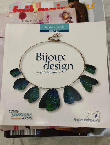 Livre de création pour pâte polymère "bijoux design"